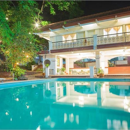 Dona Jovita Garden Resort 칼람바 외부 사진