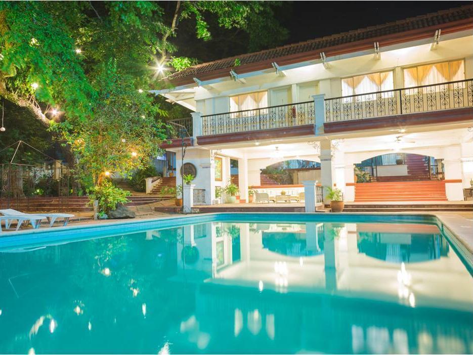 Dona Jovita Garden Resort 칼람바 외부 사진
