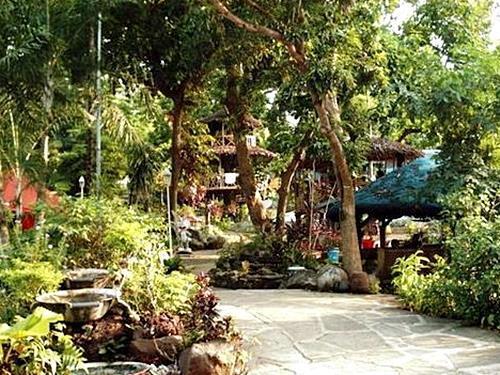 Dona Jovita Garden Resort 칼람바 외부 사진